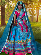 Load image into Gallery viewer, Hindu doll,Muñeca Hindu