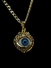 Load image into Gallery viewer, Cadena con corazon ,Ojo,stainless steel/Baño Oro