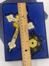 Load image into Gallery viewer, Crucifijo Fino ,Metal,Dorado